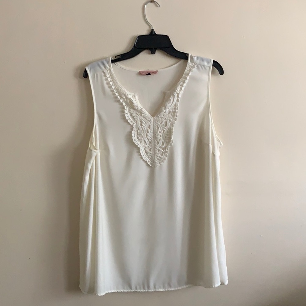 Plus Size Sleeveless Blouse